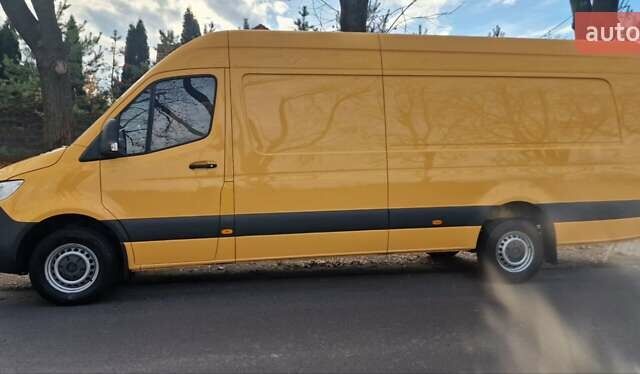 Желтый Мерседес Sprinter, объемом двигателя 3 л и пробегом 330 тыс. км за 38500 $, фото 13 на Automoto.ua