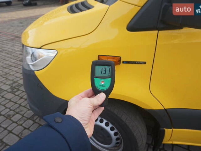 Желтый Мерседес Sprinter, объемом двигателя 0 л и пробегом 72 тыс. км за 18000 $, фото 50 на Automoto.ua