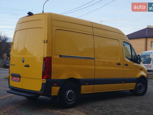 Желтый Мерседес Sprinter, объемом двигателя 0 л и пробегом 72 тыс. км за 18000 $, фото 6 на Automoto.ua
