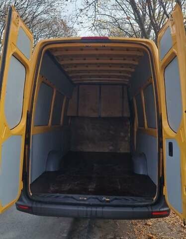 Желтый Мерседес Sprinter, объемом двигателя 3 л и пробегом 330 тыс. км за 38500 $, фото 30 на Automoto.ua