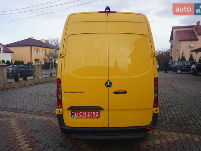 Желтый Мерседес Sprinter, объемом двигателя 0 л и пробегом 72 тыс. км за 18000 $, фото 17 на Automoto.ua