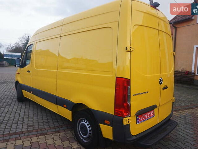 Желтый Мерседес Sprinter, объемом двигателя 0 л и пробегом 72 тыс. км за 18000 $, фото 18 на Automoto.ua