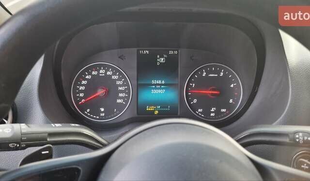 Желтый Мерседес Sprinter, объемом двигателя 3 л и пробегом 330 тыс. км за 38500 $, фото 35 на Automoto.ua