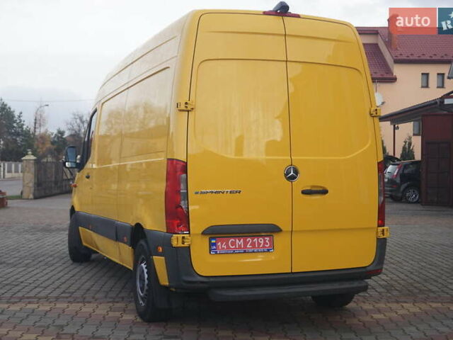 Желтый Мерседес Sprinter, объемом двигателя 0 л и пробегом 72 тыс. км за 18000 $, фото 8 на Automoto.ua