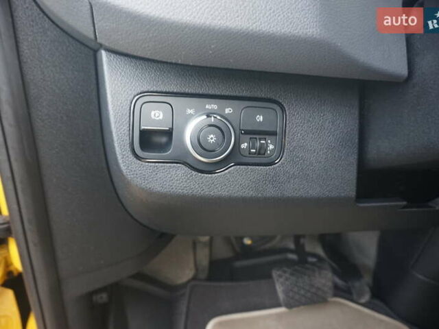 Желтый Мерседес Sprinter, объемом двигателя 0 л и пробегом 72 тыс. км за 18000 $, фото 28 на Automoto.ua