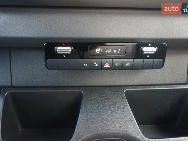 Желтый Мерседес Sprinter, объемом двигателя 0 л и пробегом 72 тыс. км за 18000 $, фото 32 на Automoto.ua