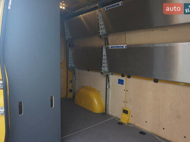 Желтый Мерседес Sprinter, объемом двигателя 0 л и пробегом 72 тыс. км за 18000 $, фото 37 на Automoto.ua