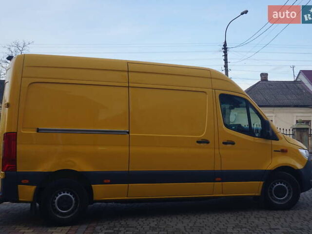 Желтый Мерседес Sprinter, объемом двигателя 0 л и пробегом 72 тыс. км за 18000 $, фото 5 на Automoto.ua