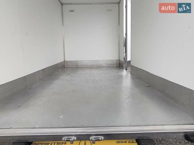 Жовтий Мерседес Sprinter, об'ємом двигуна 0 л та пробігом 182 тис. км за 29700 $, фото 16 на Automoto.ua