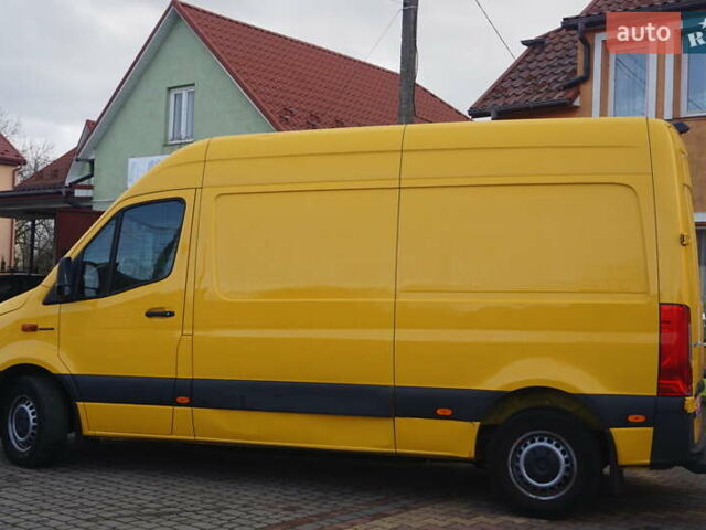 Желтый Мерседес Sprinter, объемом двигателя 0 л и пробегом 72 тыс. км за 18000 $, фото 10 на Automoto.ua