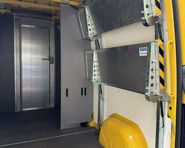 Жовтий Мерседес Sprinter, об'ємом двигуна 0 л та пробігом 34 тис. км за 22999 $, фото 44 на Automoto.ua
