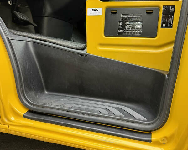 Жовтий Мерседес Sprinter, об'ємом двигуна 0 л та пробігом 34 тис. км за 22999 $, фото 13 на Automoto.ua