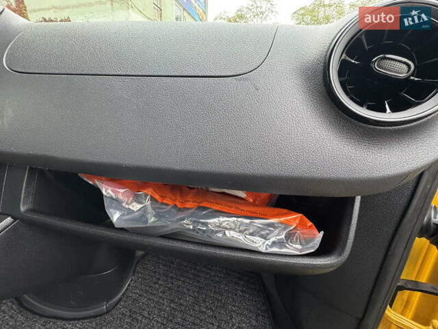 Жовтий Мерседес Sprinter, об'ємом двигуна 0 л та пробігом 34 тис. км за 22999 $, фото 15 на Automoto.ua