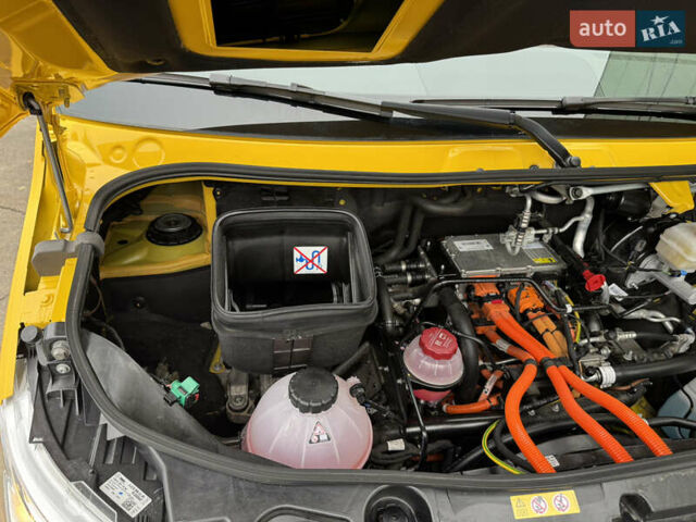 Жовтий Мерседес Sprinter, об'ємом двигуна 0 л та пробігом 34 тис. км за 22999 $, фото 53 на Automoto.ua