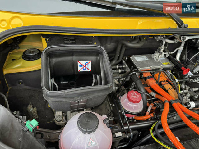 Жовтий Мерседес Sprinter, об'ємом двигуна 0 л та пробігом 34 тис. км за 22999 $, фото 55 на Automoto.ua