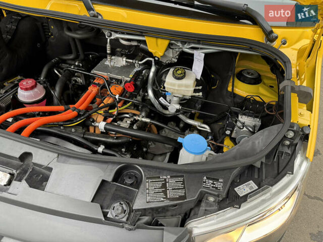 Жовтий Мерседес Sprinter, об'ємом двигуна 0 л та пробігом 34 тис. км за 22999 $, фото 54 на Automoto.ua