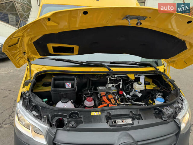 Жовтий Мерседес Sprinter, об'ємом двигуна 0 л та пробігом 34 тис. км за 22999 $, фото 52 на Automoto.ua