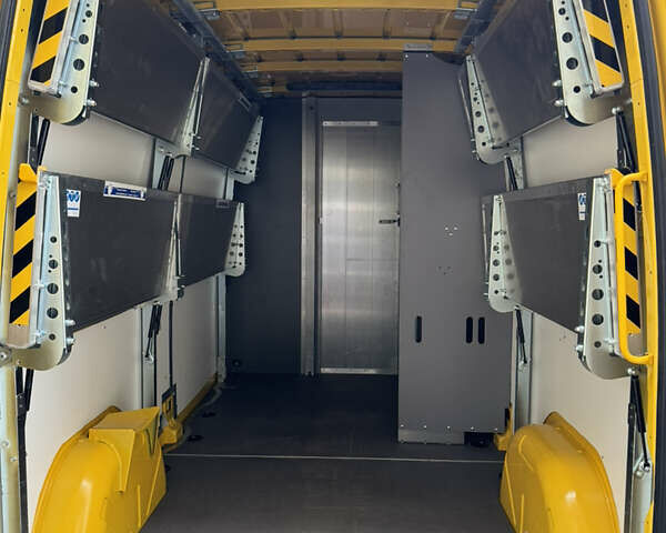 Жовтий Мерседес Sprinter, об'ємом двигуна 0 л та пробігом 34 тис. км за 22999 $, фото 35 на Automoto.ua