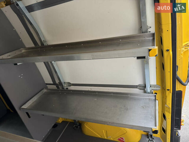 Жовтий Мерседес Sprinter, об'ємом двигуна 0 л та пробігом 34 тис. км за 22999 $, фото 38 на Automoto.ua