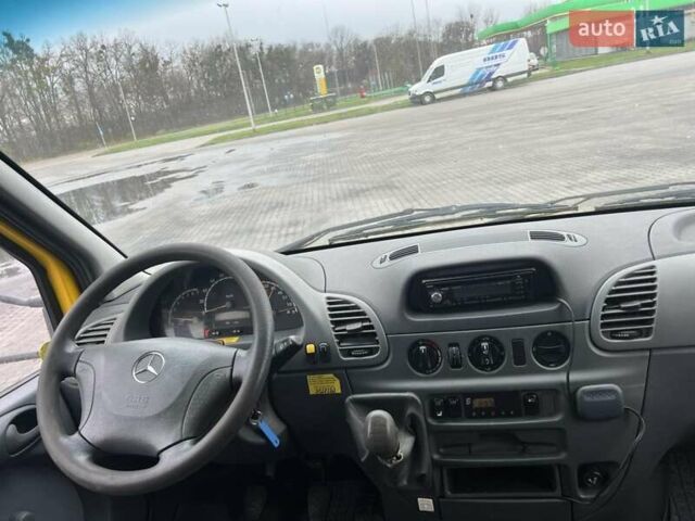 Жовтий Мерседес Sprinter, об'ємом двигуна 2.1 л та пробігом 370 тис. км за 10400 $, фото 4 на Automoto.ua