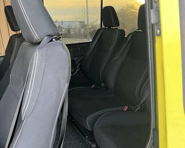 Желтый Мерседес Sprinter, объемом двигателя 2.69 л и пробегом 950 тыс. км за 9500 $, фото 14 на Automoto.ua