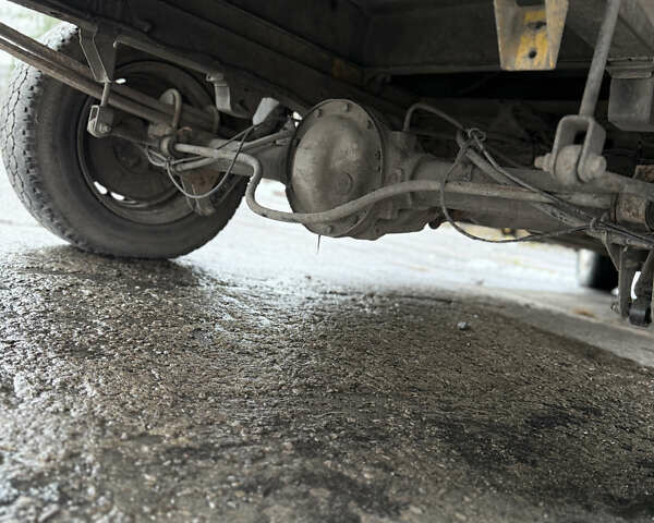 Жовтий Мерседес Sprinter, об'ємом двигуна 2.2 л та пробігом 470 тис. км за 6000 $, фото 22 на Automoto.ua