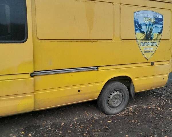 Жовтий Мерседес Sprinter, об'ємом двигуна 2.15 л та пробігом 250 тис. км за 7000 $, фото 4 на Automoto.ua