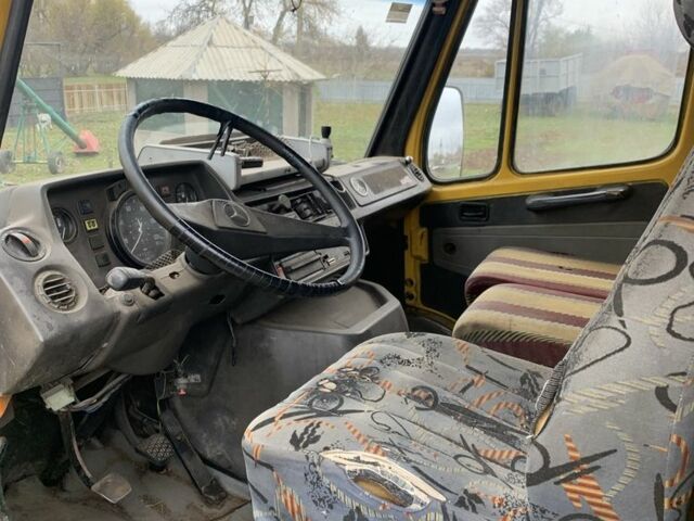 Желтый Мерседес Sprinter, объемом двигателя 2.9 л и пробегом 200 тыс. км за 1700 $, фото 2 на Automoto.ua