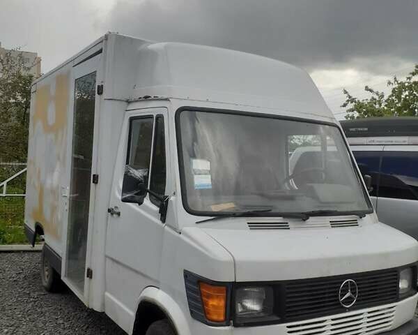 Жовтий Мерседес Sprinter, об'ємом двигуна 2.3 л та пробігом 400 тис. км за 3200 $, фото 5 на Automoto.ua