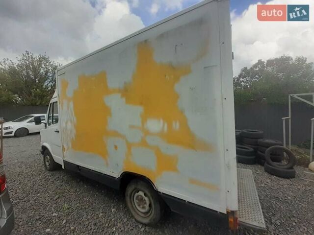 Жовтий Мерседес Sprinter, об'ємом двигуна 2.3 л та пробігом 400 тис. км за 3200 $, фото 2 на Automoto.ua