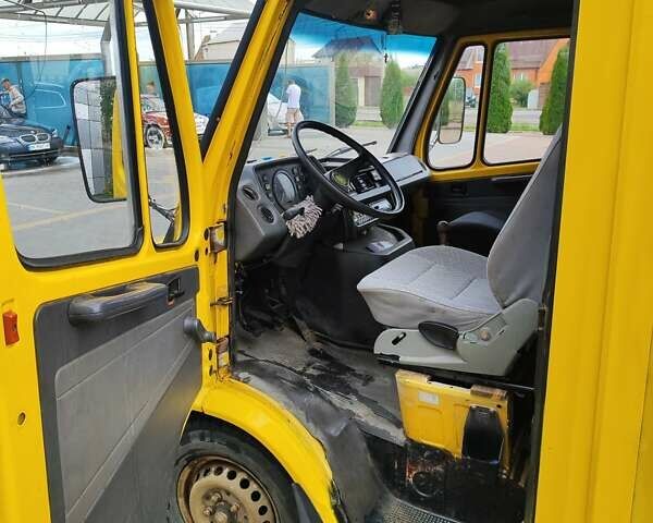 Жовтий Мерседес Sprinter, об'ємом двигуна 2.3 л та пробігом 300 тис. км за 3000 $, фото 3 на Automoto.ua
