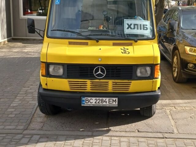 Желтый Мерседес Sprinter, объемом двигателя 2.3 л и пробегом 727 тыс. км за 4300 $, фото 2 на Automoto.ua