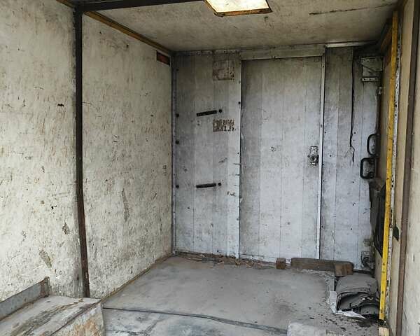 Жовтий Мерседес Sprinter, об'ємом двигуна 2.3 л та пробігом 300 тис. км за 3000 $, фото 9 на Automoto.ua