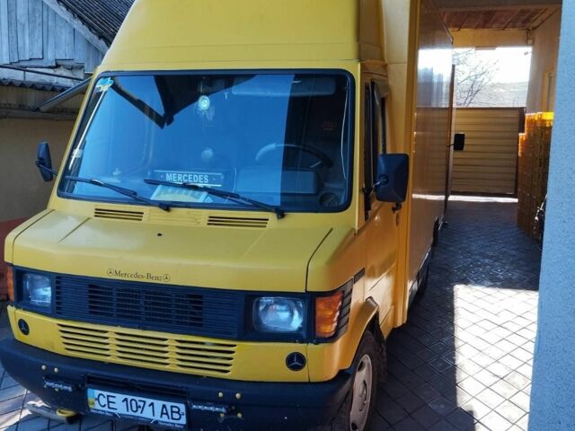 Жовтий Мерседес Sprinter, об'ємом двигуна 2.3 л та пробігом 350 тис. км за 4799 $, фото 1 на Automoto.ua