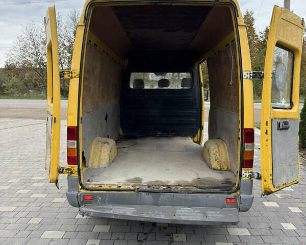 Желтый Мерседес Sprinter, объемом двигателя 2.87 л и пробегом 505 тыс. км за 4500 $, фото 14 на Automoto.ua