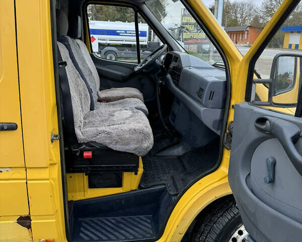 Желтый Мерседес Sprinter, объемом двигателя 2.87 л и пробегом 505 тыс. км за 4500 $, фото 11 на Automoto.ua