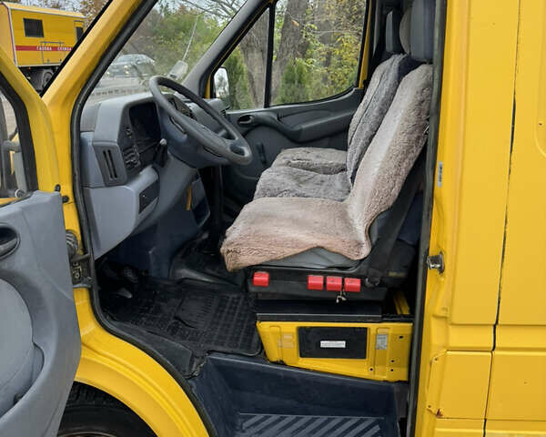 Желтый Мерседес Sprinter, объемом двигателя 2.87 л и пробегом 505 тыс. км за 4500 $, фото 9 на Automoto.ua
