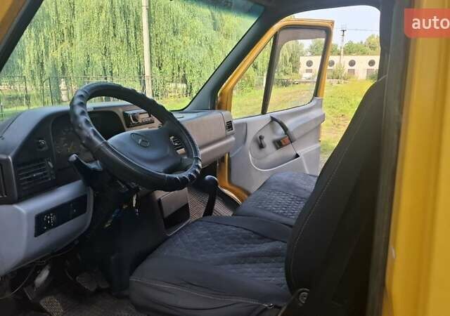 Желтый Мерседес Sprinter, объемом двигателя 2.9 л и пробегом 799 тыс. км за 4500 $, фото 5 на Automoto.ua