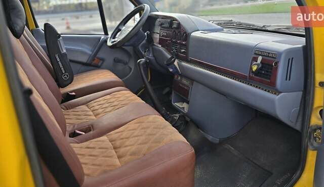 Жовтий Мерседес Sprinter, об'ємом двигуна 2.3 л та пробігом 267 тис. км за 5800 $, фото 30 на Automoto.ua