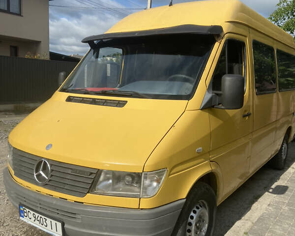 Желтый Мерседес Sprinter, объемом двигателя 2.87 л и пробегом 600 тыс. км за 6200 $, фото 9 на Automoto.ua