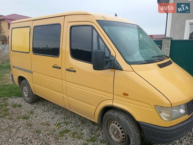 Жовтий Мерседес Sprinter, об'ємом двигуна 2.3 л та пробігом 300 тис. км за 4400 $, фото 3 на Automoto.ua