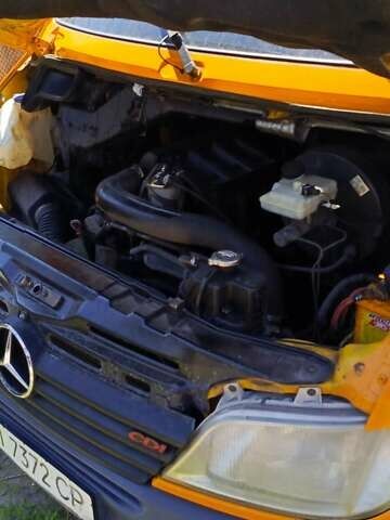 Жовтий Мерседес Sprinter, об'ємом двигуна 2.15 л та пробігом 500 тис. км за 7000 $, фото 11 на Automoto.ua