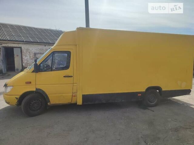 Жовтий Мерседес Sprinter, об'ємом двигуна 2.15 л та пробігом 620 тис. км за 5500 $, фото 5 на Automoto.ua