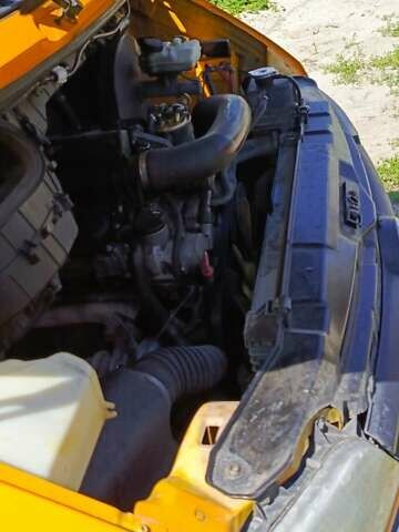 Жовтий Мерседес Sprinter, об'ємом двигуна 2.15 л та пробігом 500 тис. км за 7000 $, фото 14 на Automoto.ua