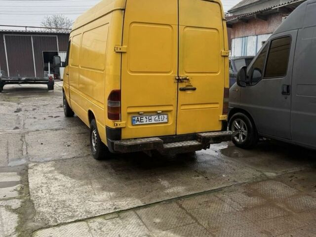 Жовтий Мерседес Sprinter, об'ємом двигуна 3 л та пробігом 100 тис. км за 3800 $, фото 1 на Automoto.ua
