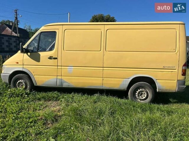Желтый Мерседес Sprinter, объемом двигателя 0 л и пробегом 250 тыс. км за 5000 $, фото 1 на Automoto.ua