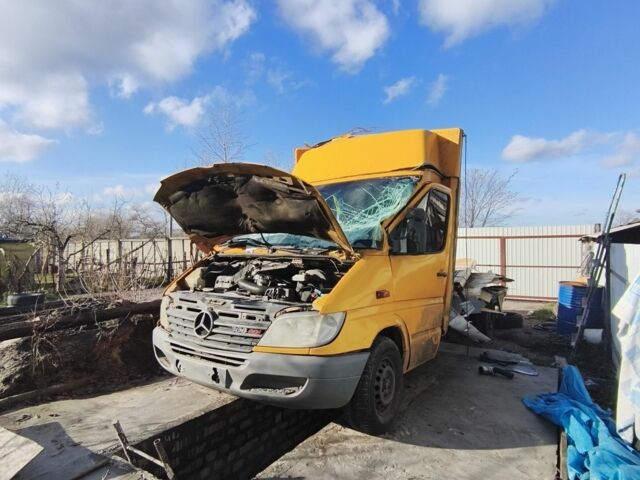 Желтый Мерседес Sprinter, объемом двигателя 0 л и пробегом 1 тыс. км за 3000 $, фото 1 на Automoto.ua