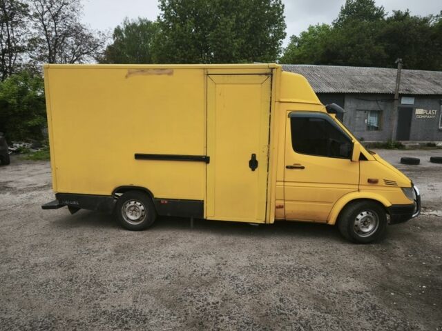 Жовтий Мерседес Sprinter, об'ємом двигуна 2.2 л та пробігом 615 тис. км за 6500 $, фото 3 на Automoto.ua