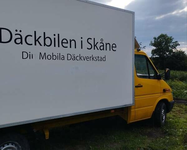 Жовтий Мерседес Sprinter, об'ємом двигуна 2.2 л та пробігом 380 тис. км за 10500 $, фото 3 на Automoto.ua