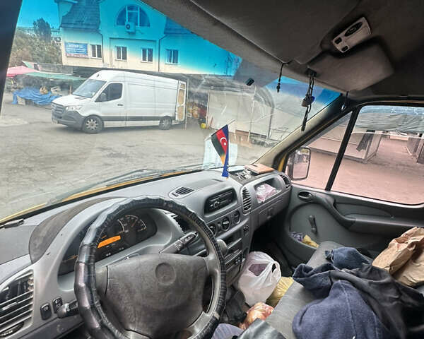 Желтый Мерседес Sprinter, объемом двигателя 2.19 л и пробегом 712 тыс. км за 7200 $, фото 8 на Automoto.ua